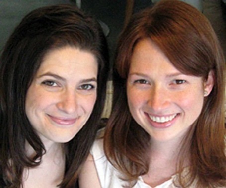 Ellie Kemper's sister Carrie (left) is a TV writer